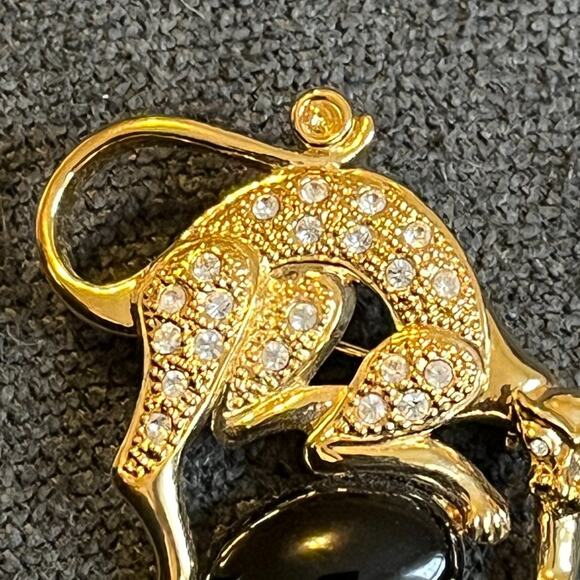 VTG 80s AFJ Rhinestone Jaguar Leopard Brooch in Gold Tone with Black Cabochon - Picture 4 of 8